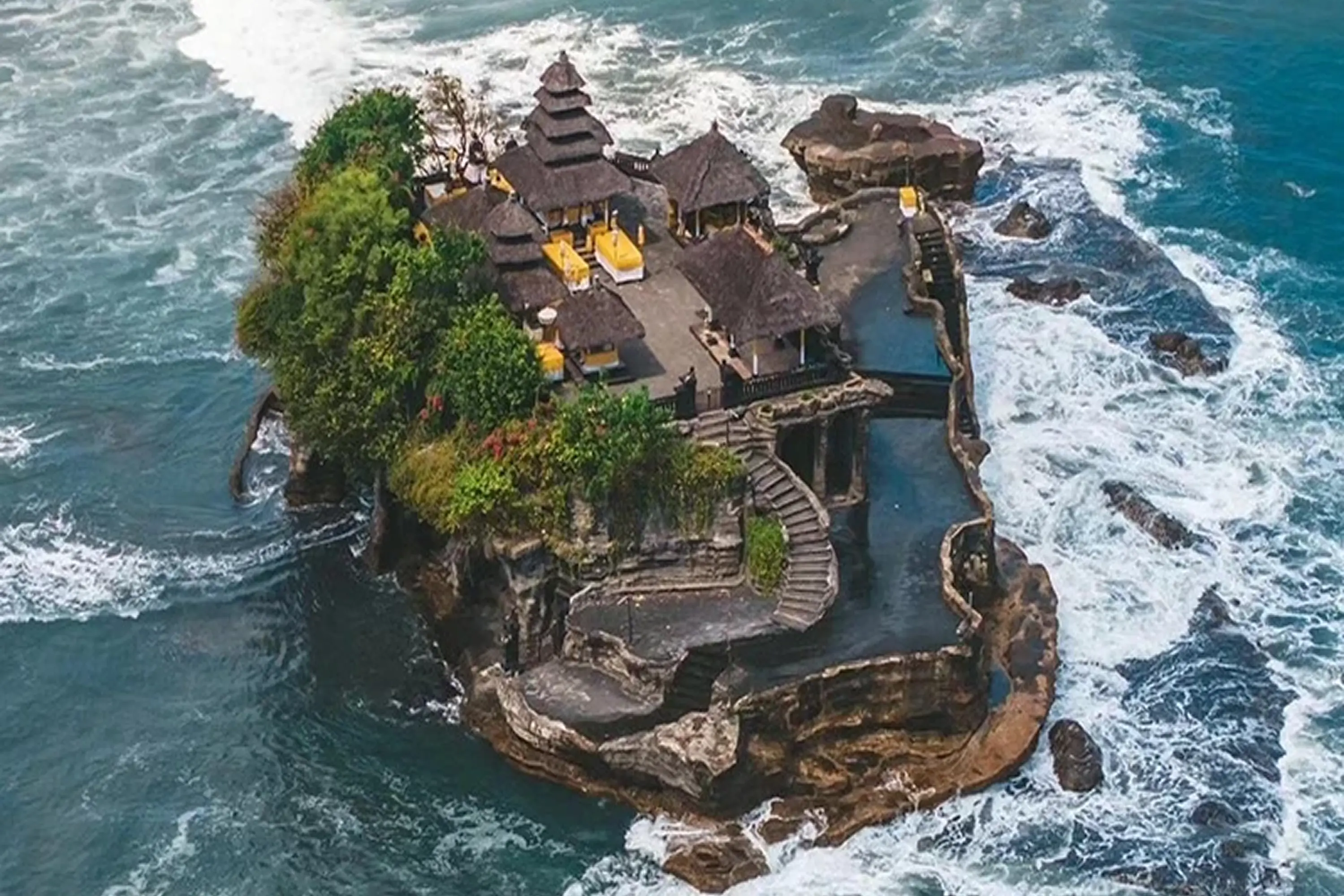 Tanah Lot Temple Guide to History, Tickets, and Sunset Views